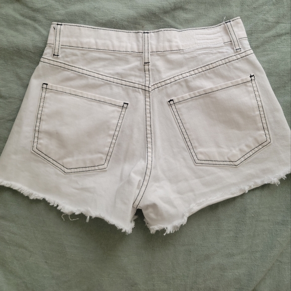 REVICE DENIM (NEW) - MALIBU CUTOFFS /WHITE - Picture 5 of 8